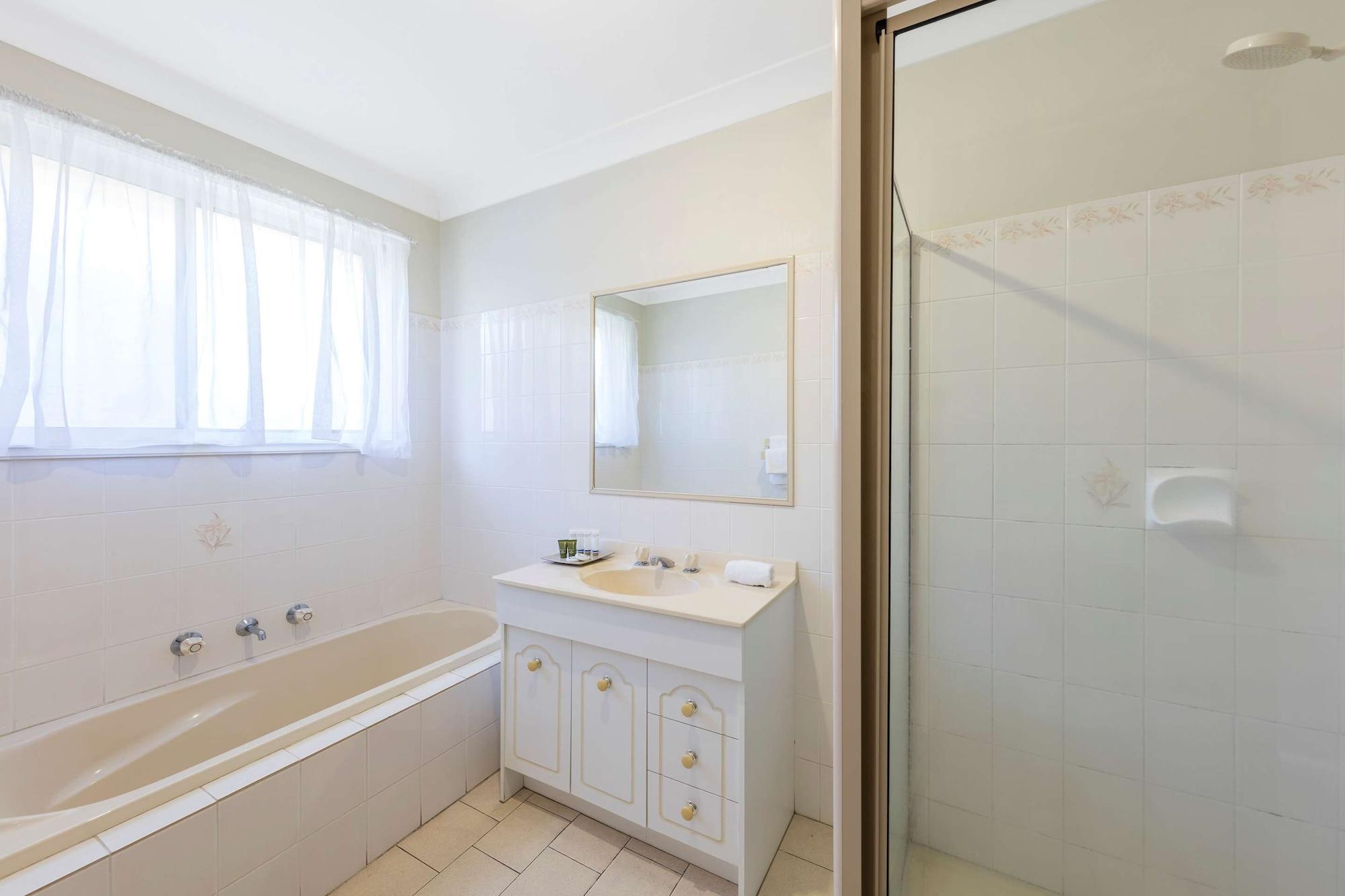 Best Western Ambassador Motor Inn & Apartments Wagga Wagga Buitenkant foto