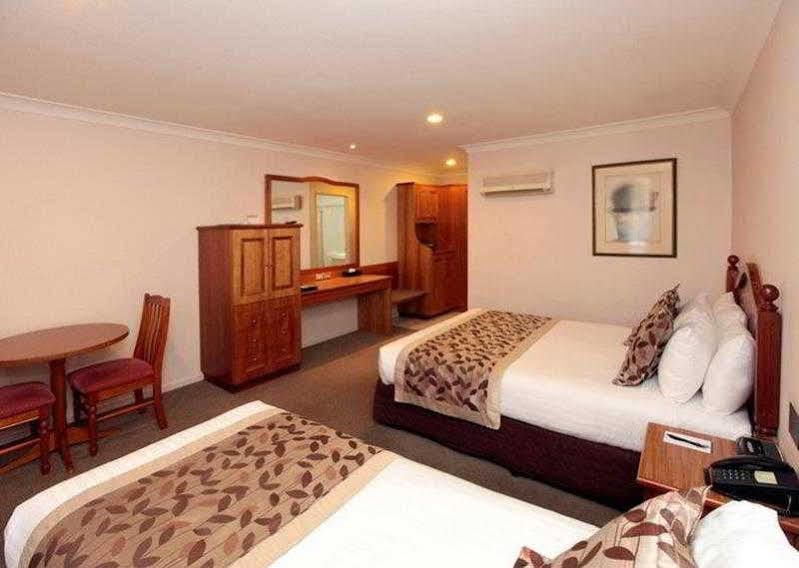 Best Western Ambassador Motor Inn & Apartments Wagga Wagga Buitenkant foto