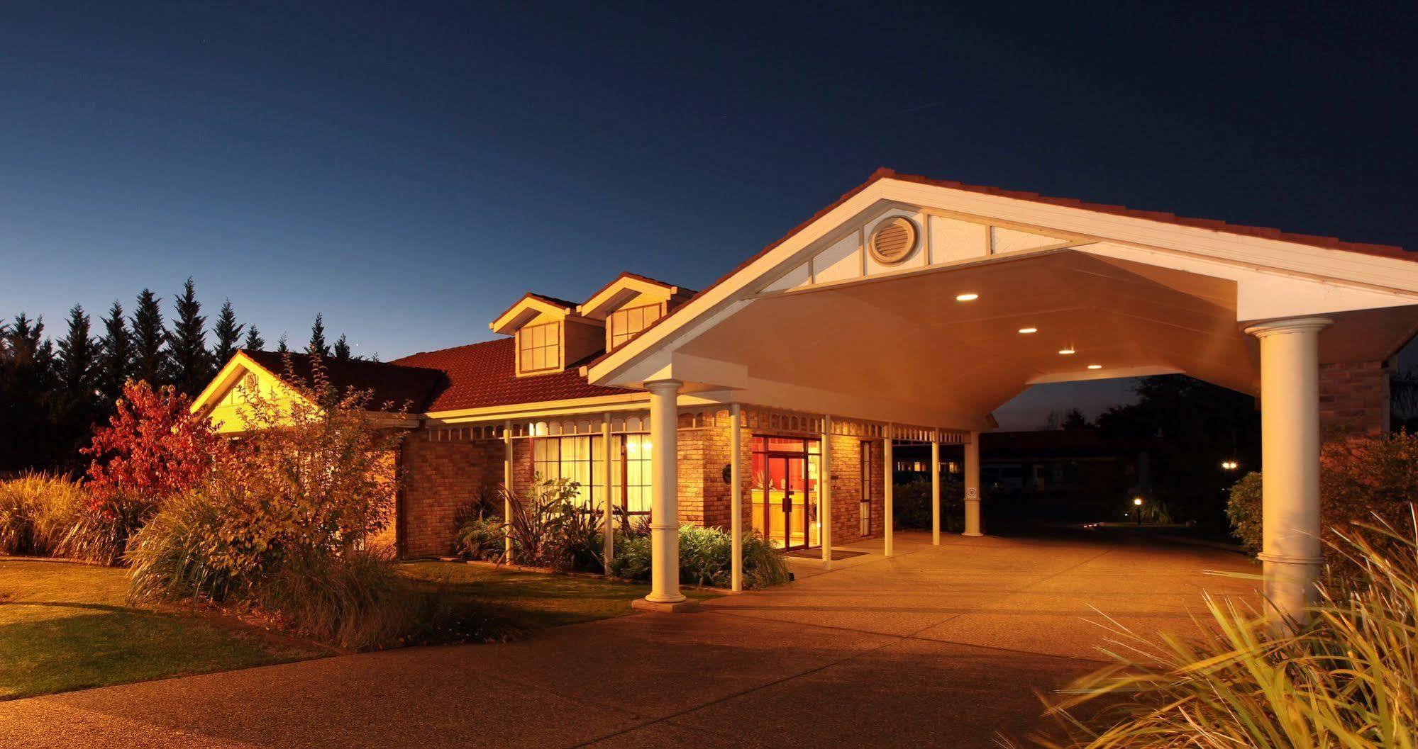 Best Western Ambassador Motor Inn & Apartments Wagga Wagga Buitenkant foto