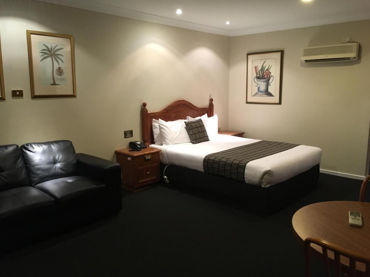 Best Western Ambassador Motor Inn & Apartments Wagga Wagga Buitenkant foto
