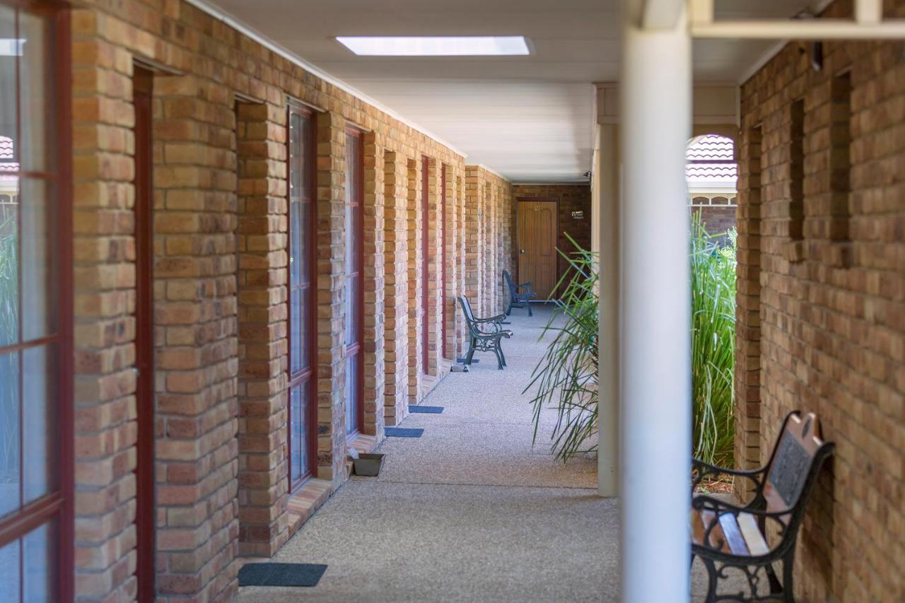 Best Western Ambassador Motor Inn & Apartments Wagga Wagga Buitenkant foto